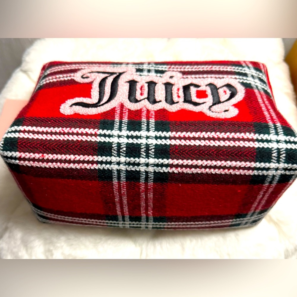 NEW Juicy Couture Red Plaid Travel Cosmetics Bag - Picture 2 of 5